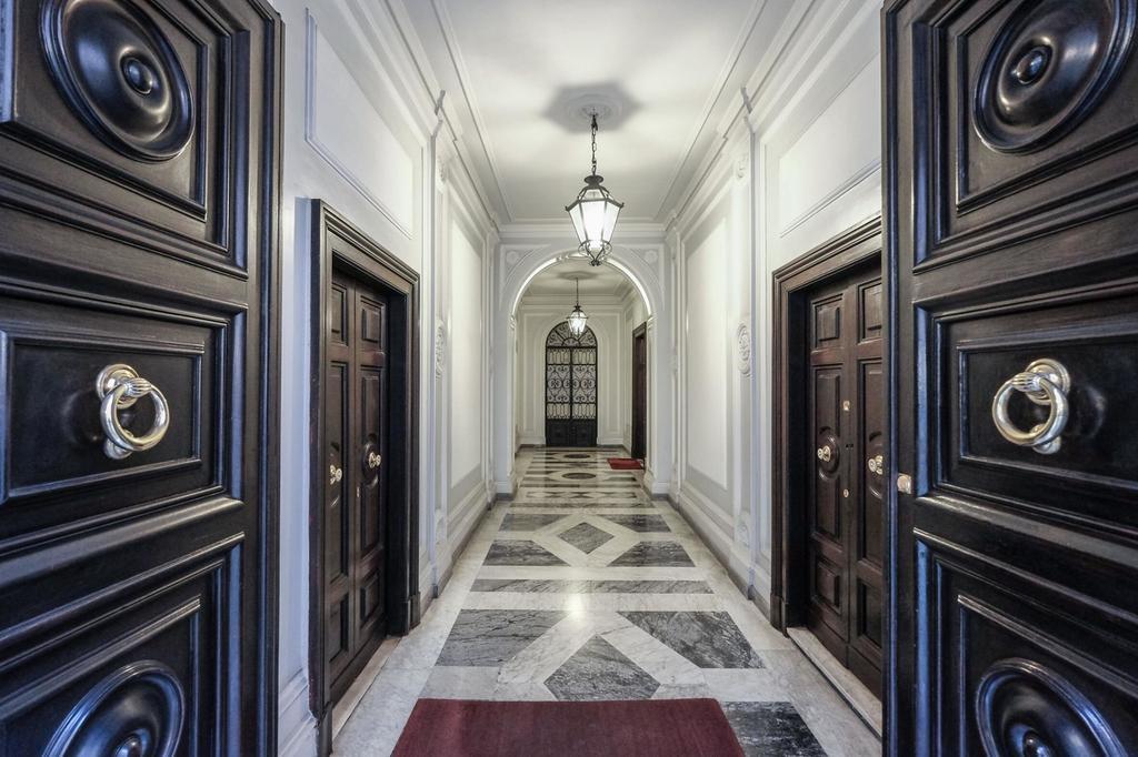 Spanish Steps Art Apartment Рим Экстерьер фото